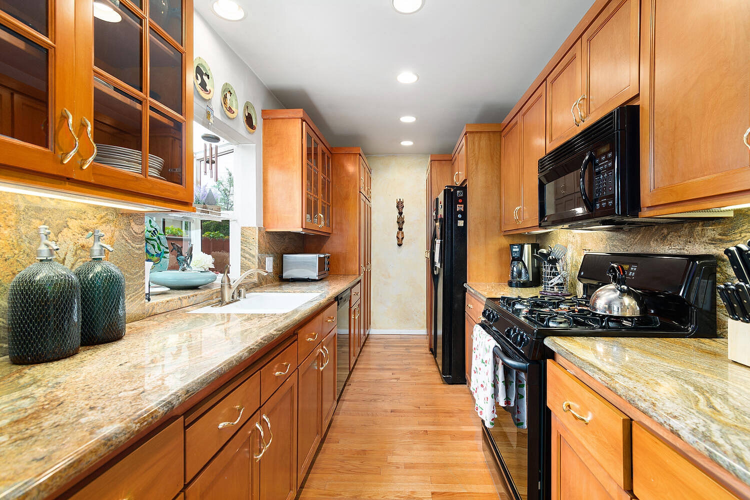 Elfyer - Los Angeles, CA House - For Sale