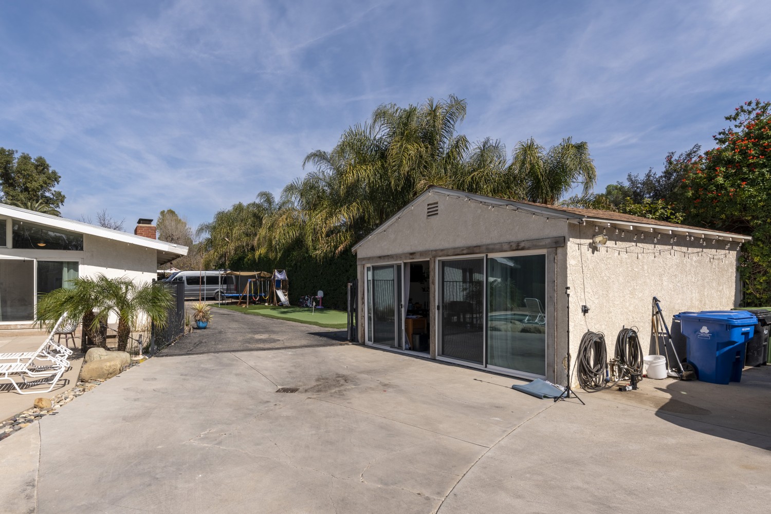 Elfyer - Reseda, CA House - For Sale