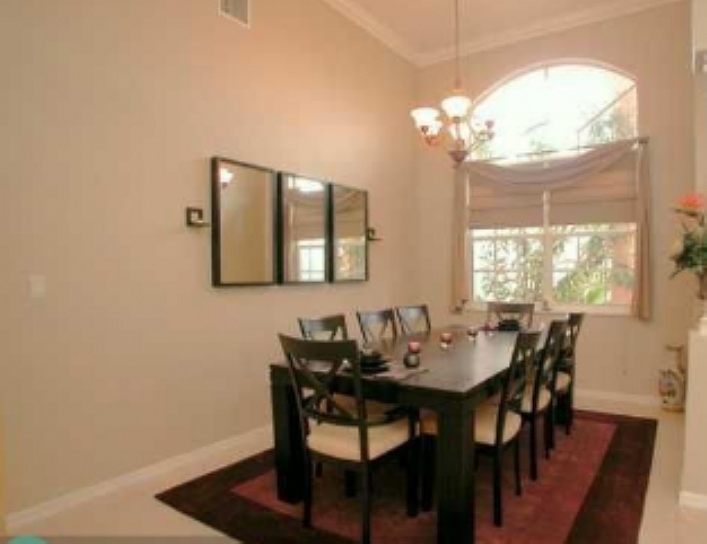 Elfyer - Pembroke Pines, FL House - For Sale