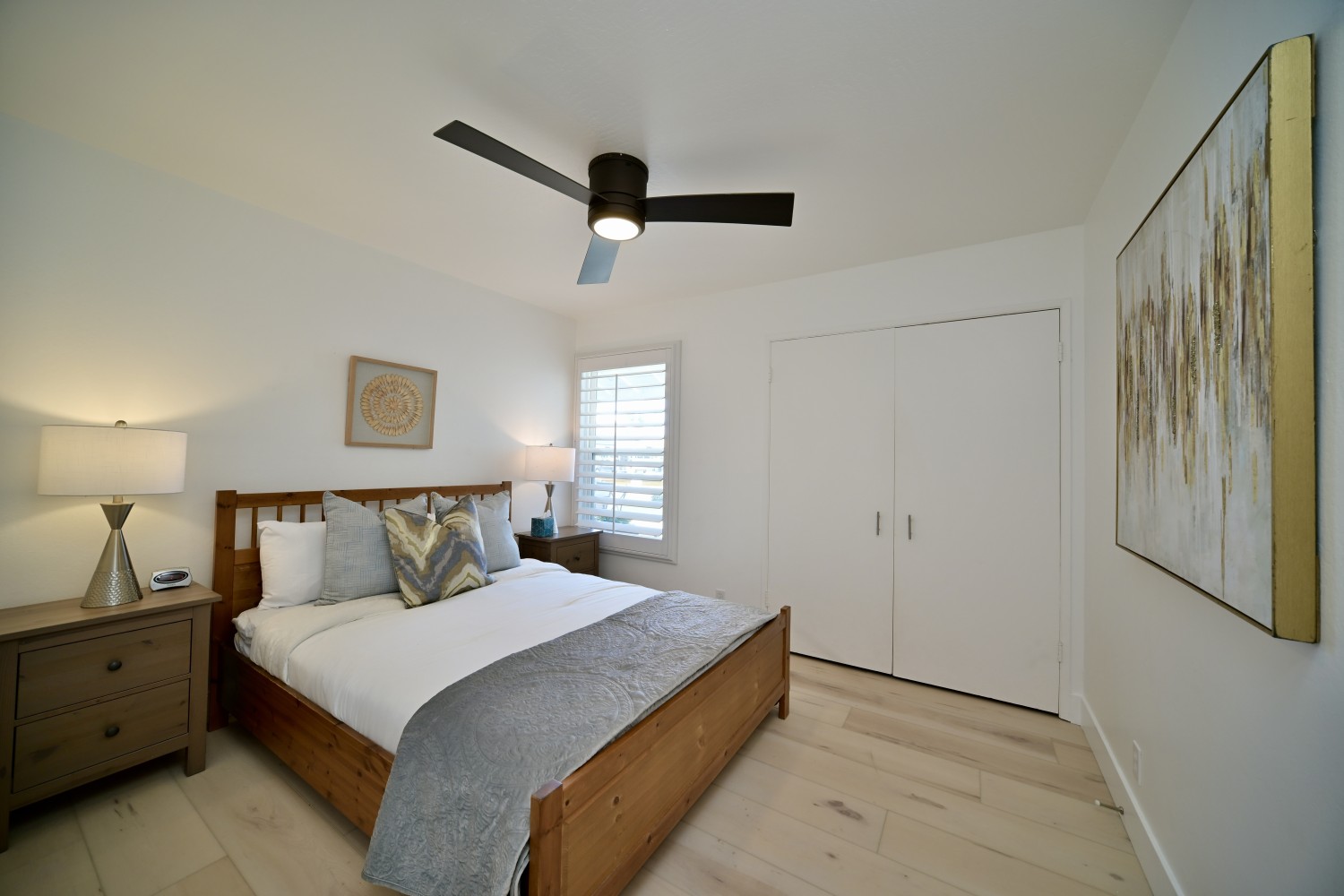 Elfyer - Huntington Beach, CA House - For Sale