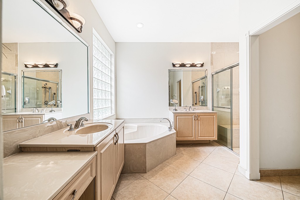 Elfyer - Lake Worth, FL House - For Sale