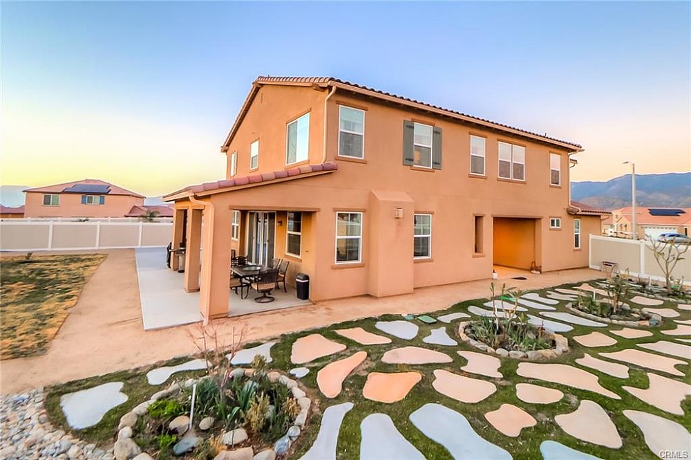 Elfyer - Redlands, CA House - For Sale