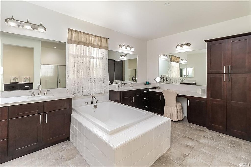 Elfyer - Redlands, CA House - For Sale