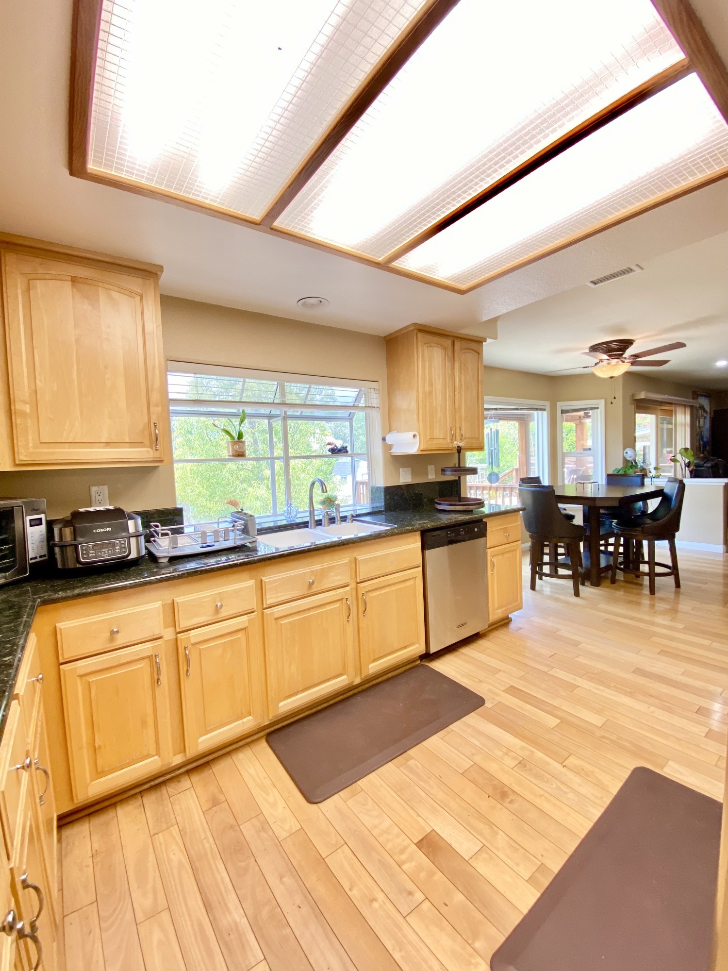 Elfyer - Rancho Cucamonga, CA House - For Sale