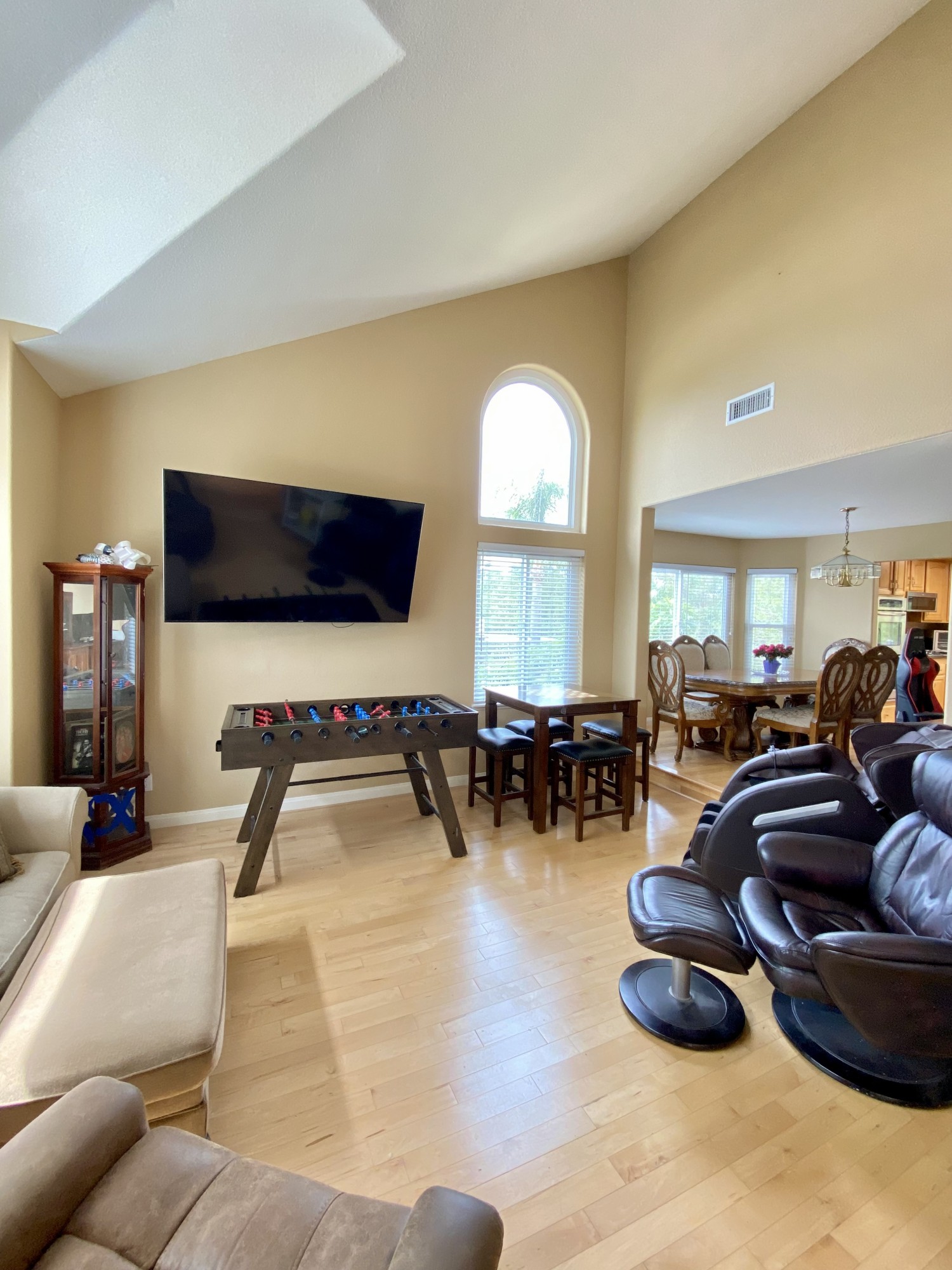 Elfyer - Rancho Cucamonga, CA House - For Sale