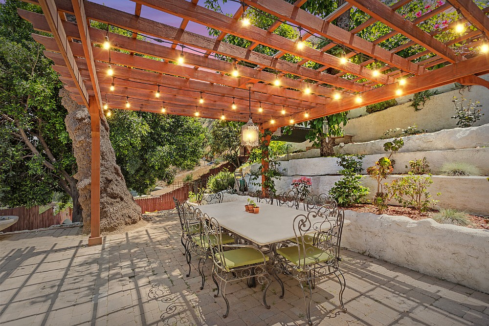 Elfyer - Los Angeles, CA House - For Sale