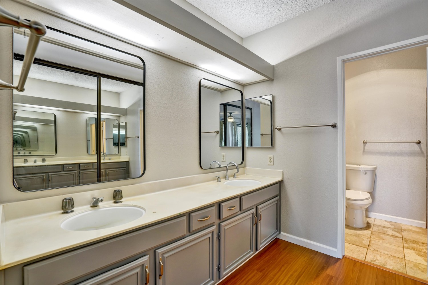 Elfyer - Fremont, CA House - For Sale