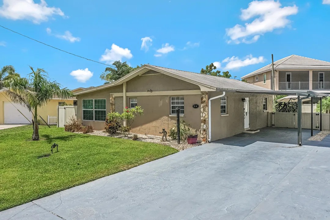 Elfyer - Naples, FL House - For Sale