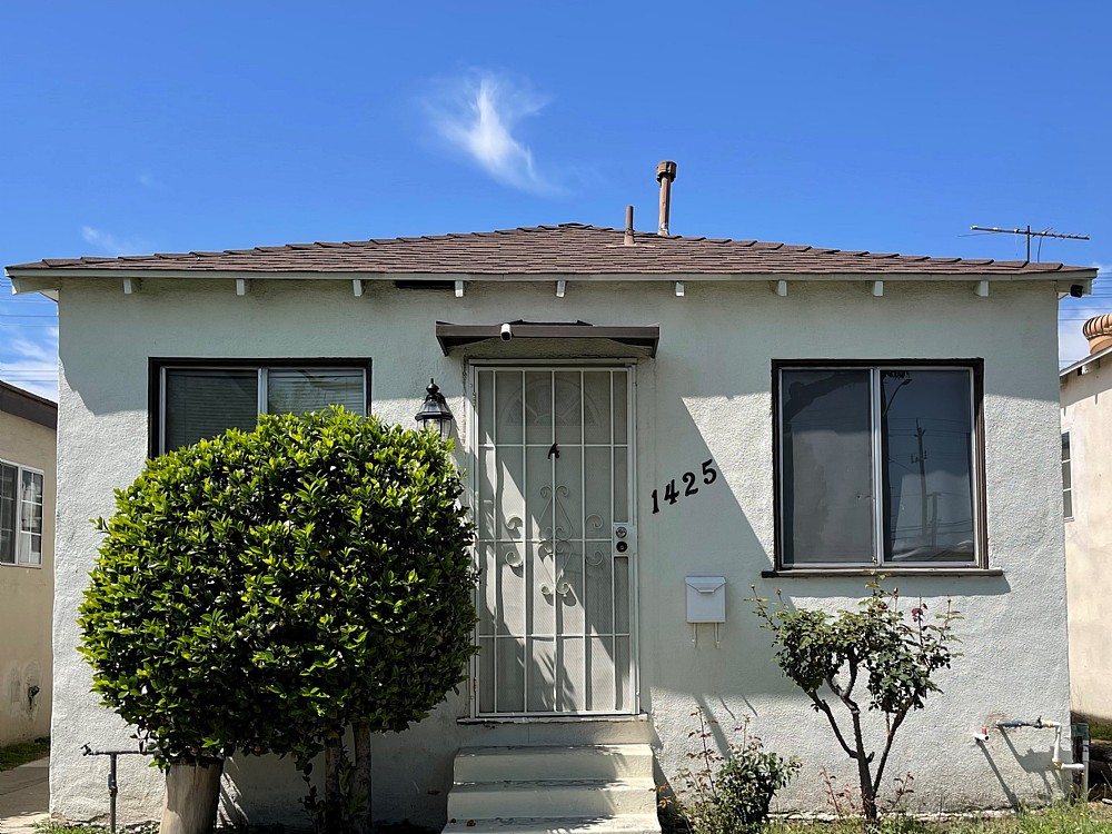 Elfyer - Burbank, CA House - For Sale