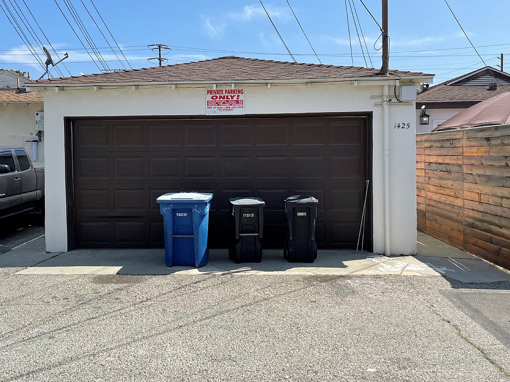 Elfyer - Burbank, CA House - For Sale