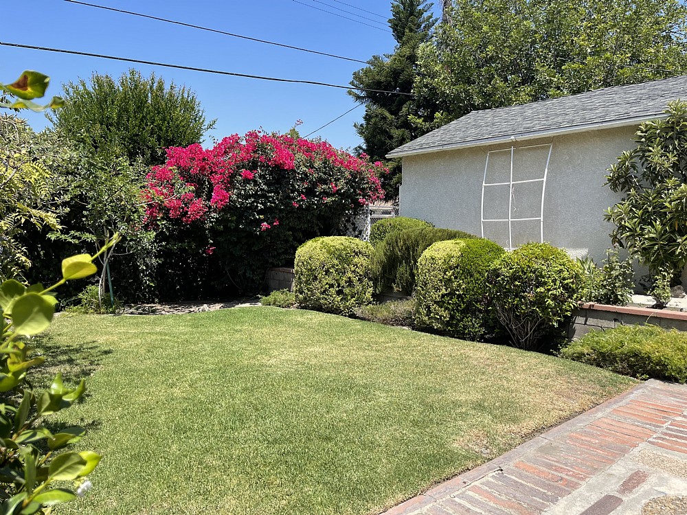 Elfyer - Burbank, CA House - For Sale