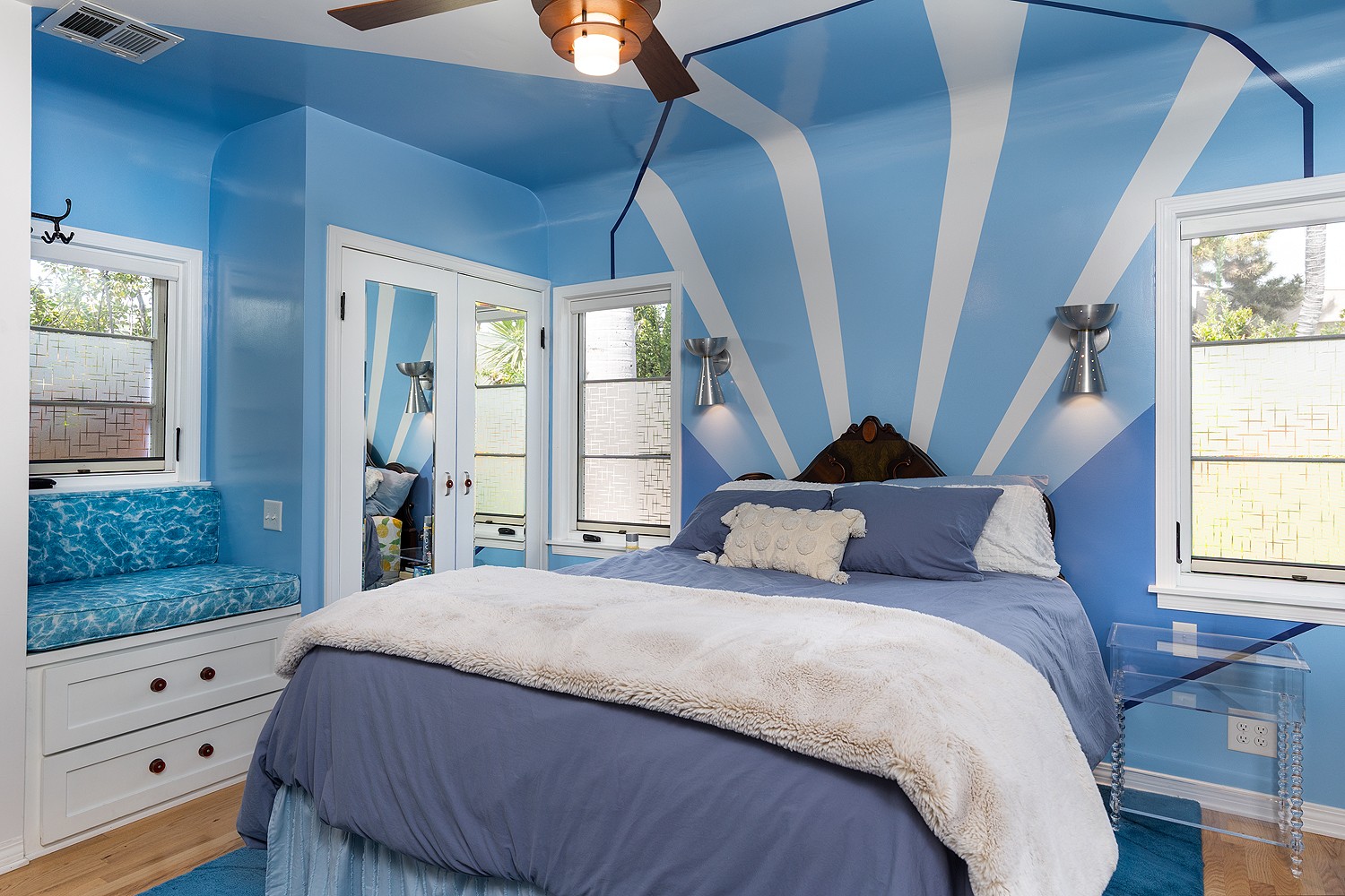 Elfyer - Los Angeles, CA House - For Sale