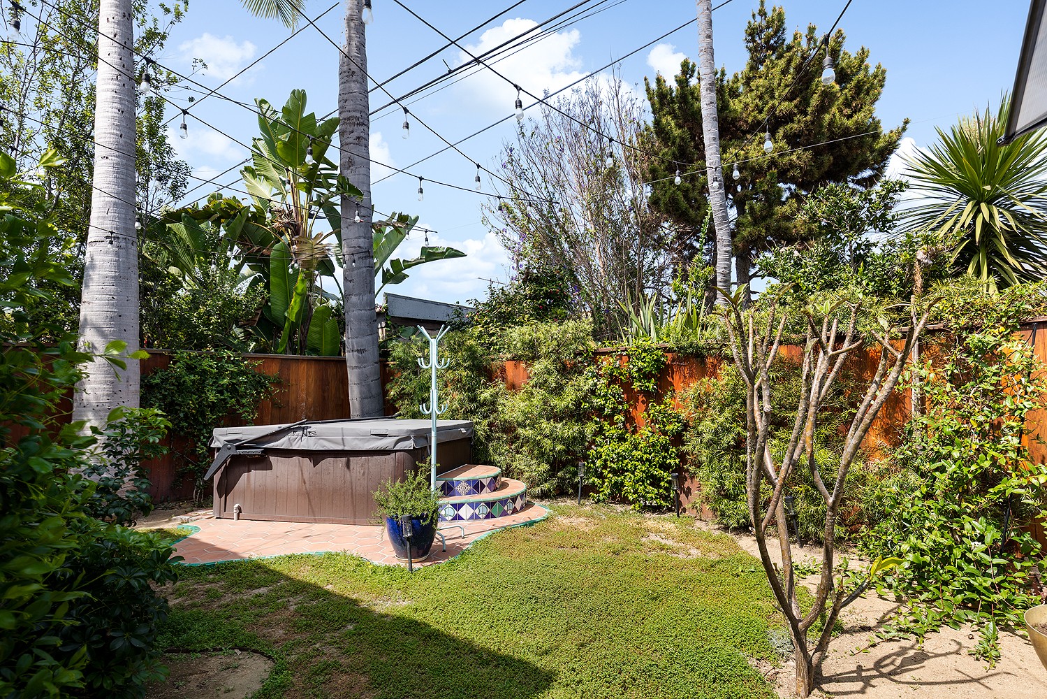 Elfyer - Los Angeles, CA House - For Sale