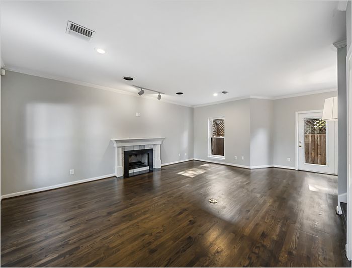 Elfyer - Houston, TX House - For Sale