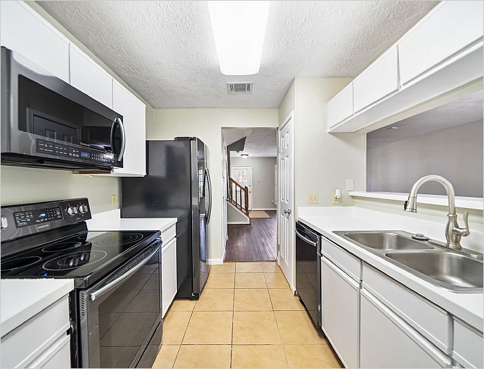 Elfyer - Houston, TX House - For Sale