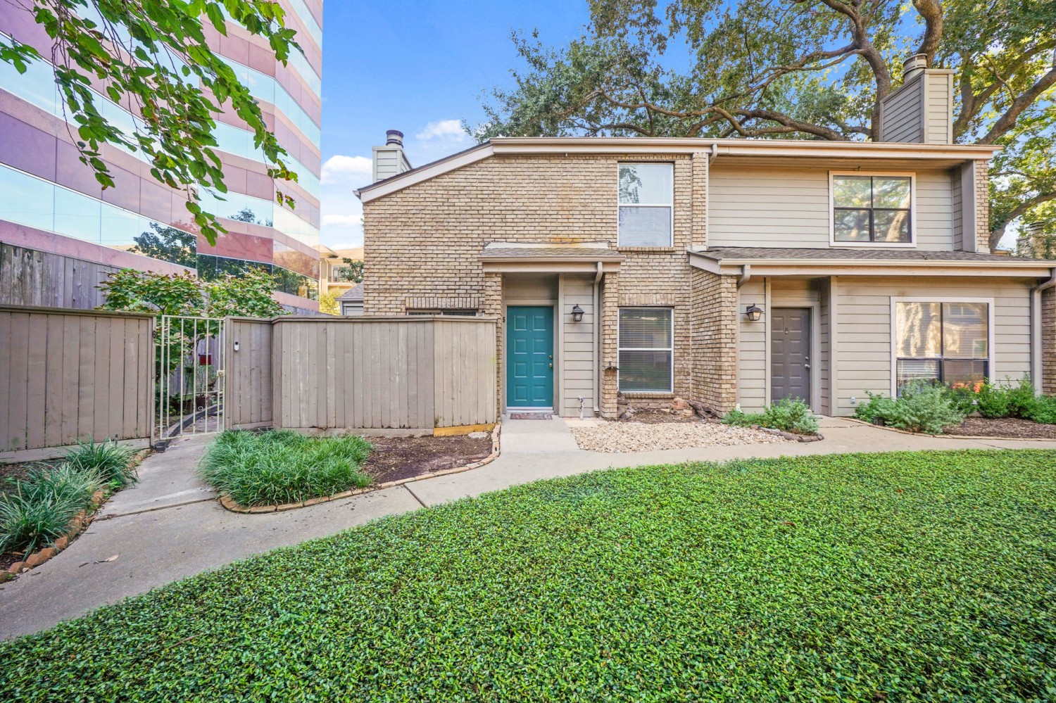 Elfyer - Houston, TX House - For Sale
