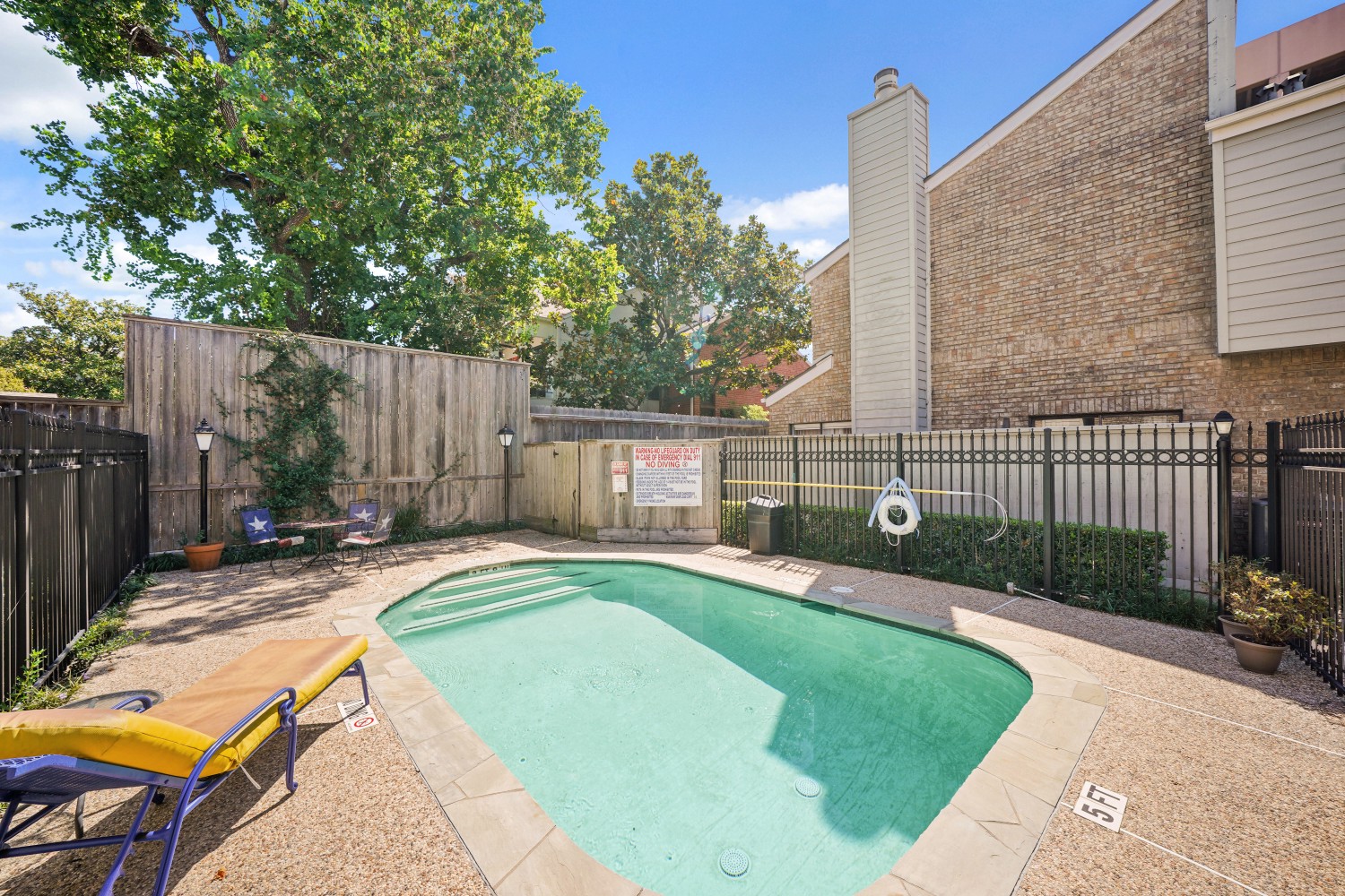 Elfyer - Houston, TX House - For Sale