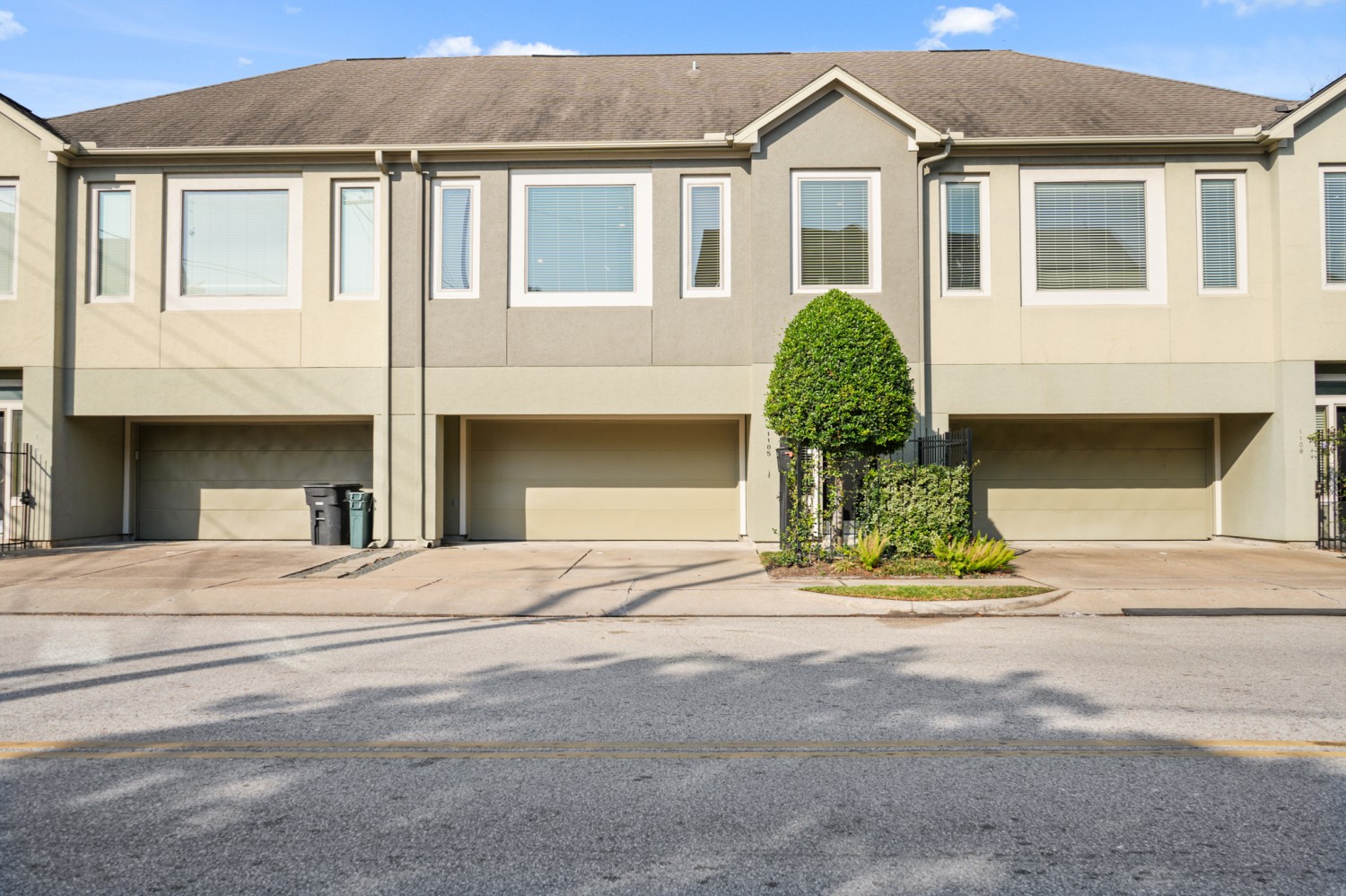 Elfyer - Houston, TX House - For Sale