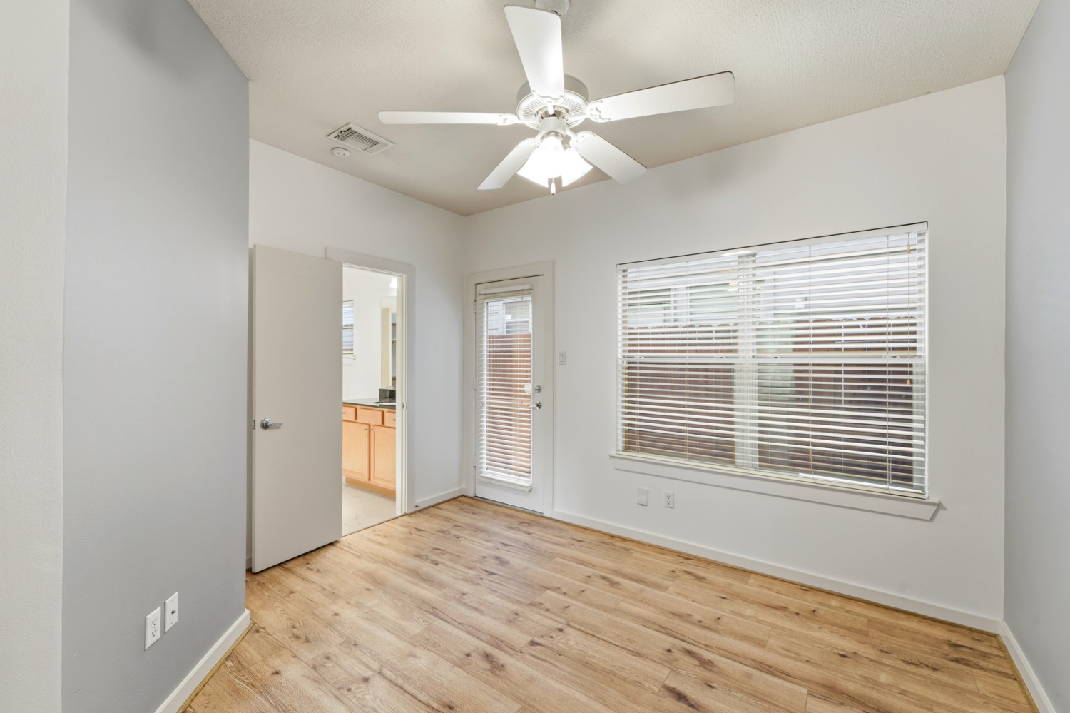 Elfyer - Houston, TX House - For Sale