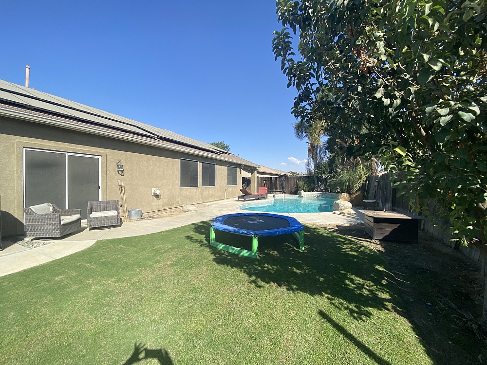 Elfyer - Bakersfield, CA House - For Sale