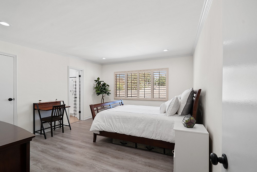 Elfyer - Burbank, CA House - For Sale