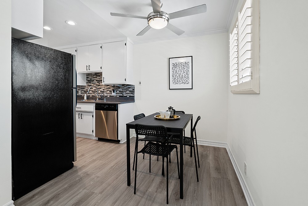 Elfyer - Burbank, CA House - For Sale