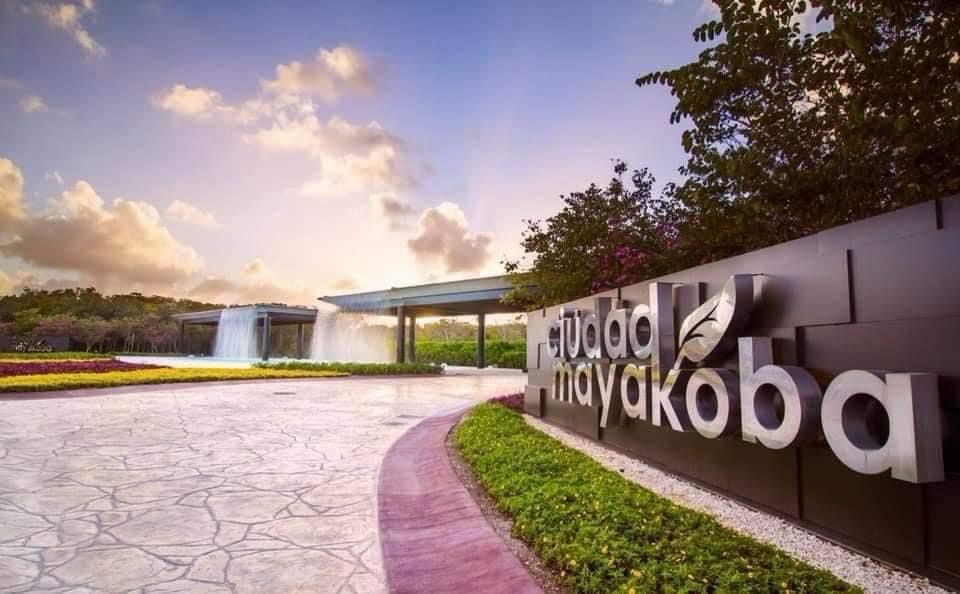 Elfyer - Playa de Carmen,  House - For Sale