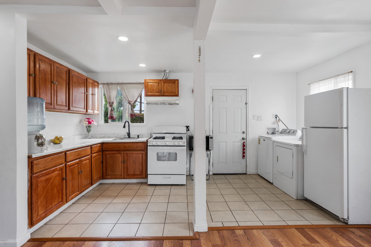 Elfyer - Carson, CA House - For Sale