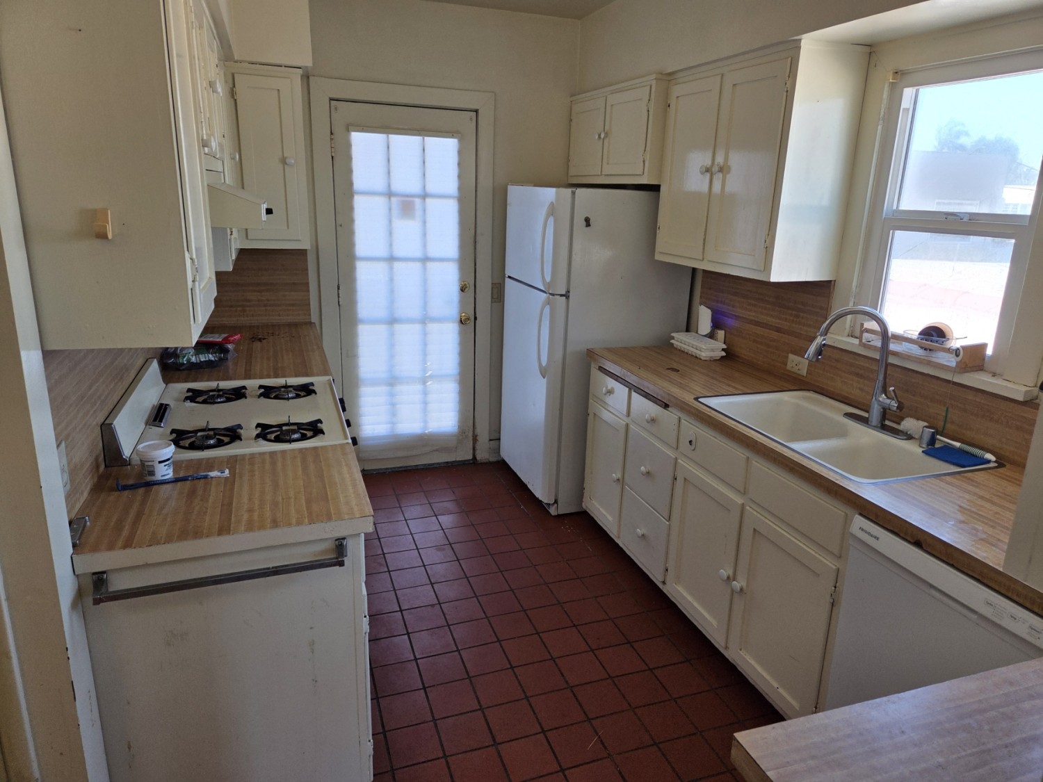 Elfyer - Long Beach, CA House - For Sale