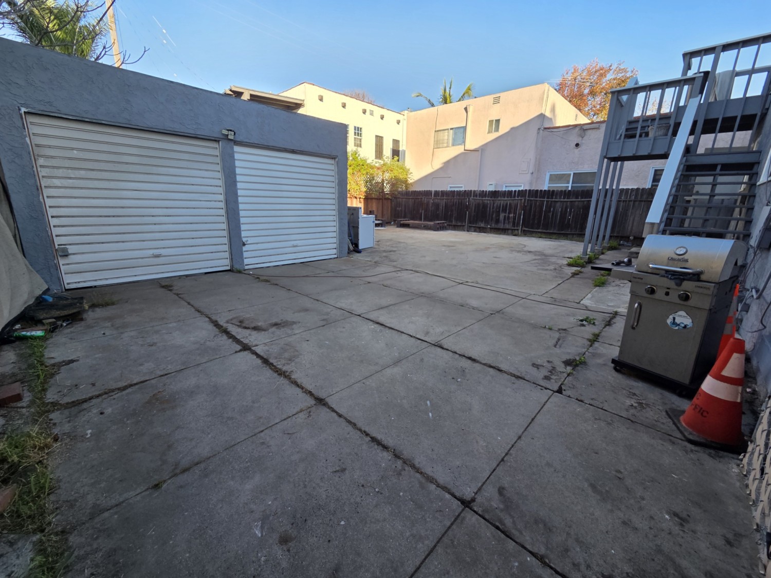 Elfyer - Long Beach, CA House - For Sale
