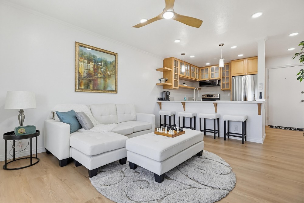 Elfyer - Long Beach, CA House - For Sale