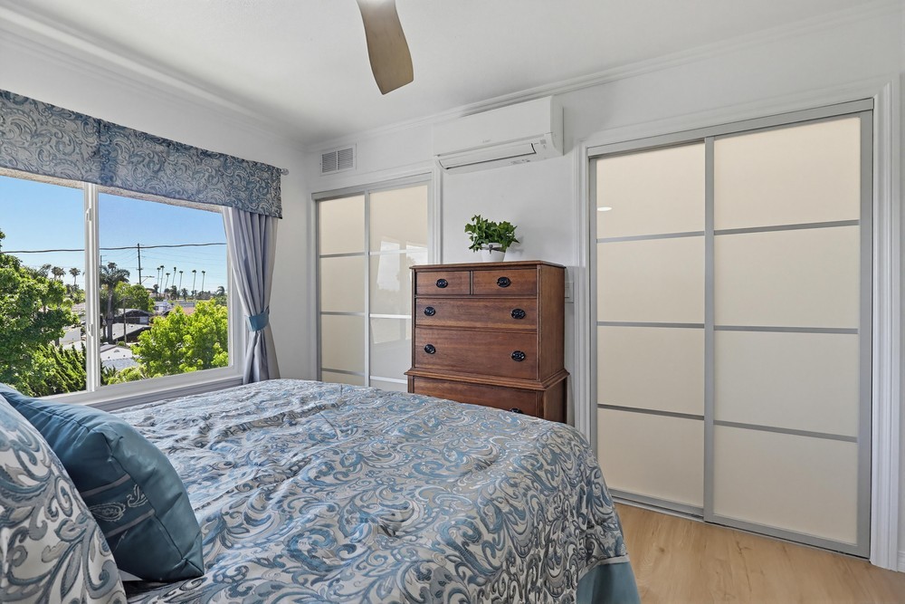 Elfyer - Long Beach, CA House - For Sale