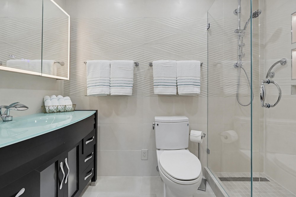 Elfyer - Long Beach, CA House - For Sale