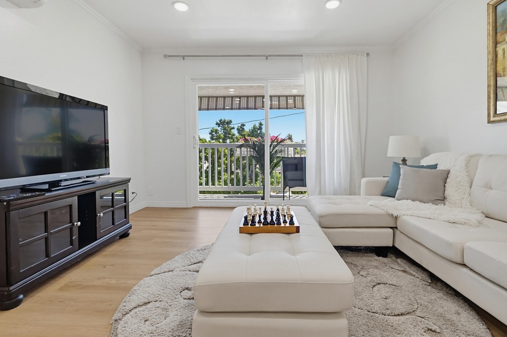 Elfyer - Long Beach, CA House - For Sale