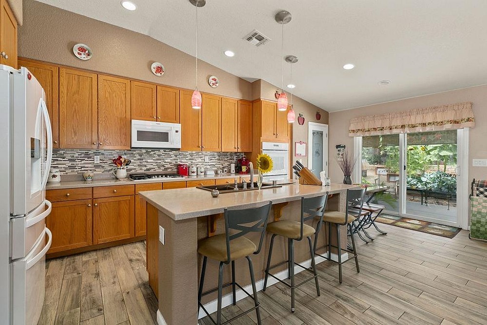 Elfyer - Mather, CA House - For Sale