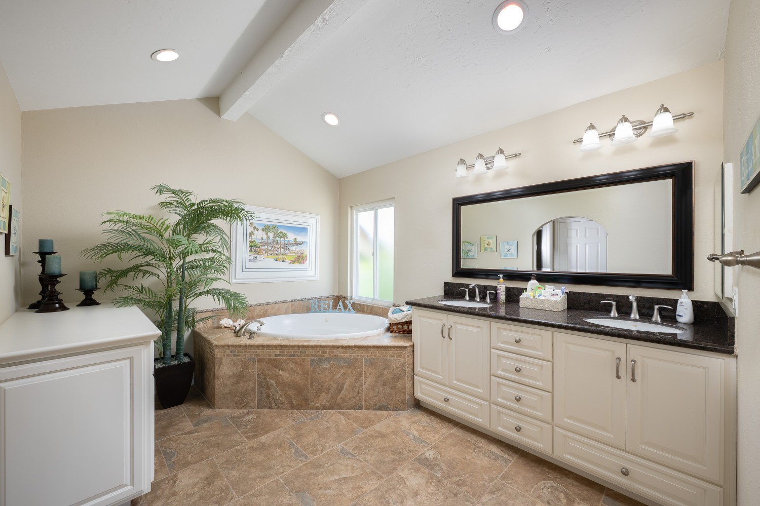 Elfyer - San Juan Capistrano, CA House - For Sale