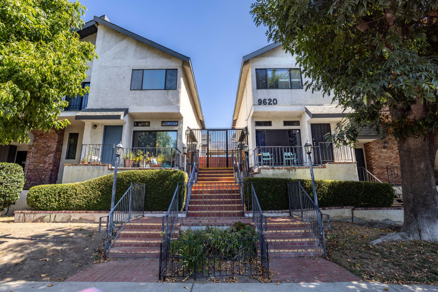 Elfyer - North Hills, CA House - For Sale