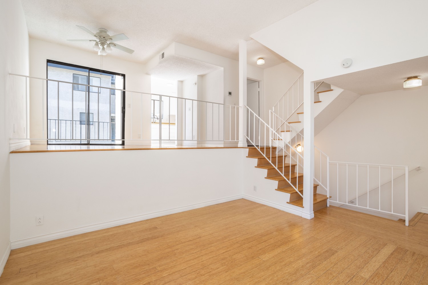 Elfyer - North Hills, CA House - For Sale