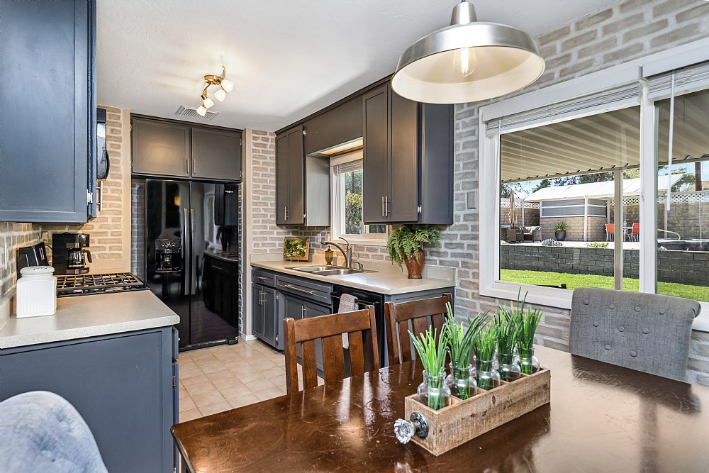 Elfyer - Morongo Valley, CA House - For Sale