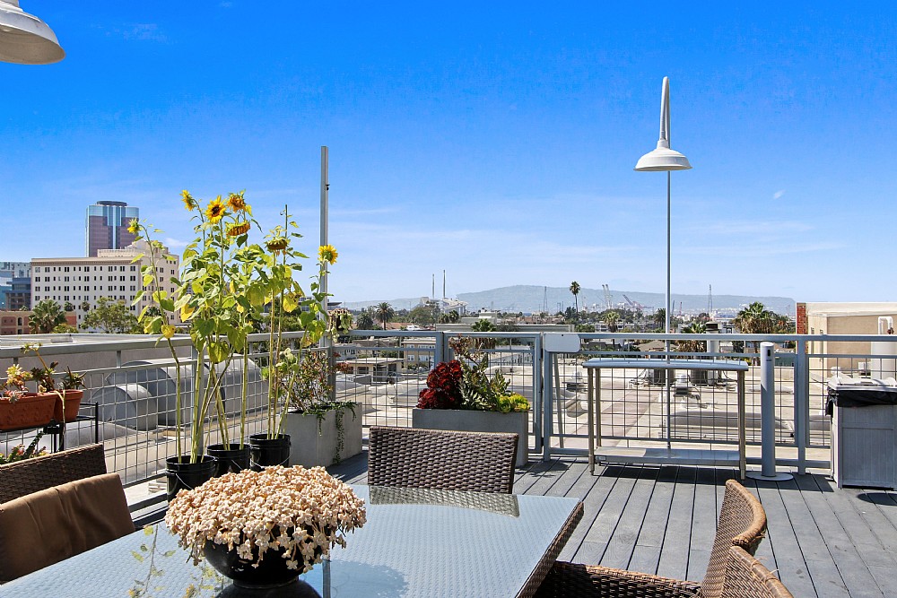 Elfyer - Long Beach, CA House - For Sale