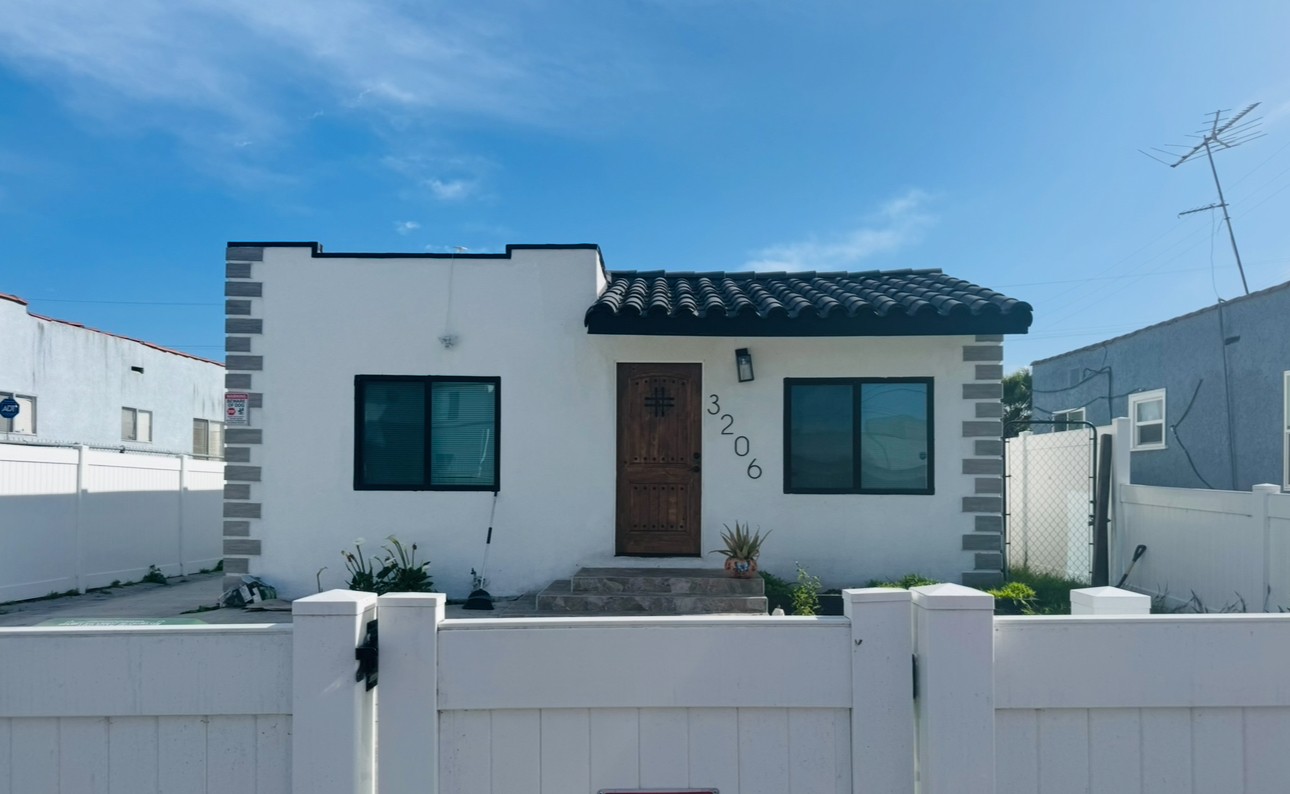 Elfyer - Los Angeles, CA House - For Sale