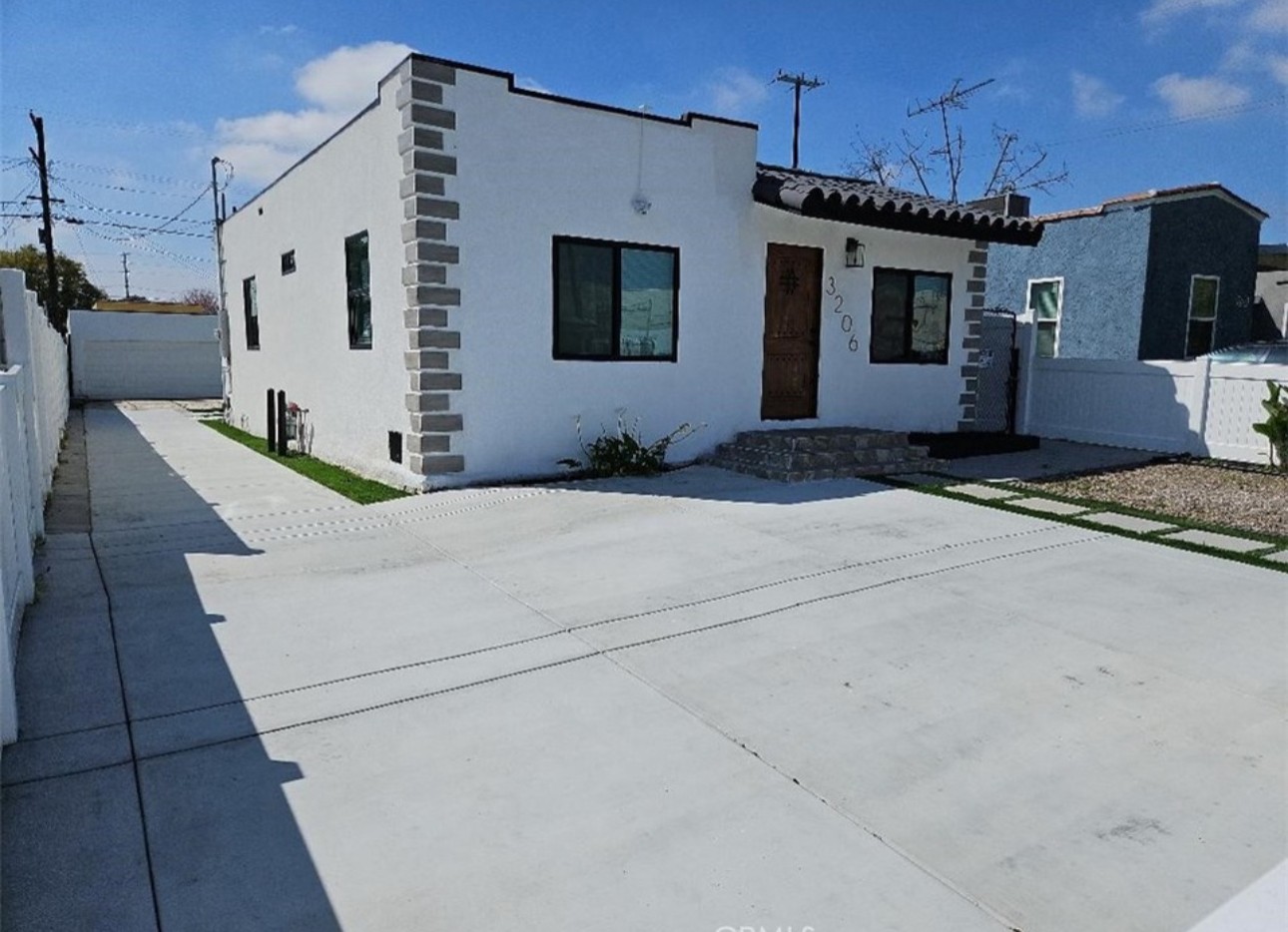 Elfyer - Los Angeles, CA House - For Sale