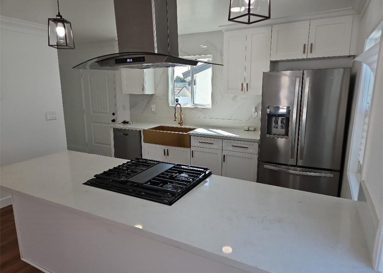 Elfyer - Los Angeles, CA House - For Sale