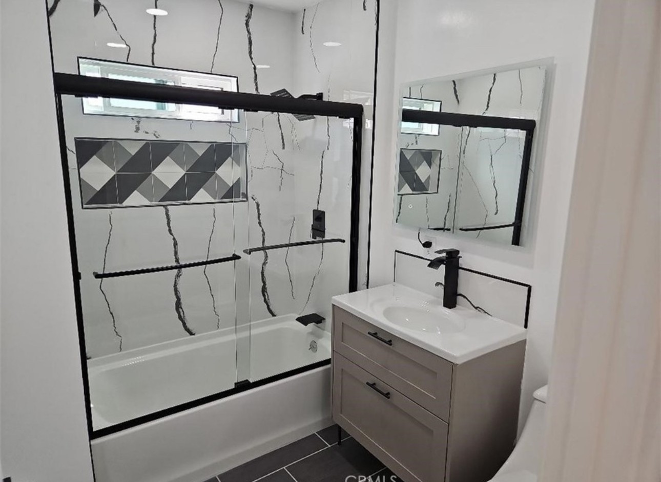 Elfyer - Los Angeles, CA House - For Sale