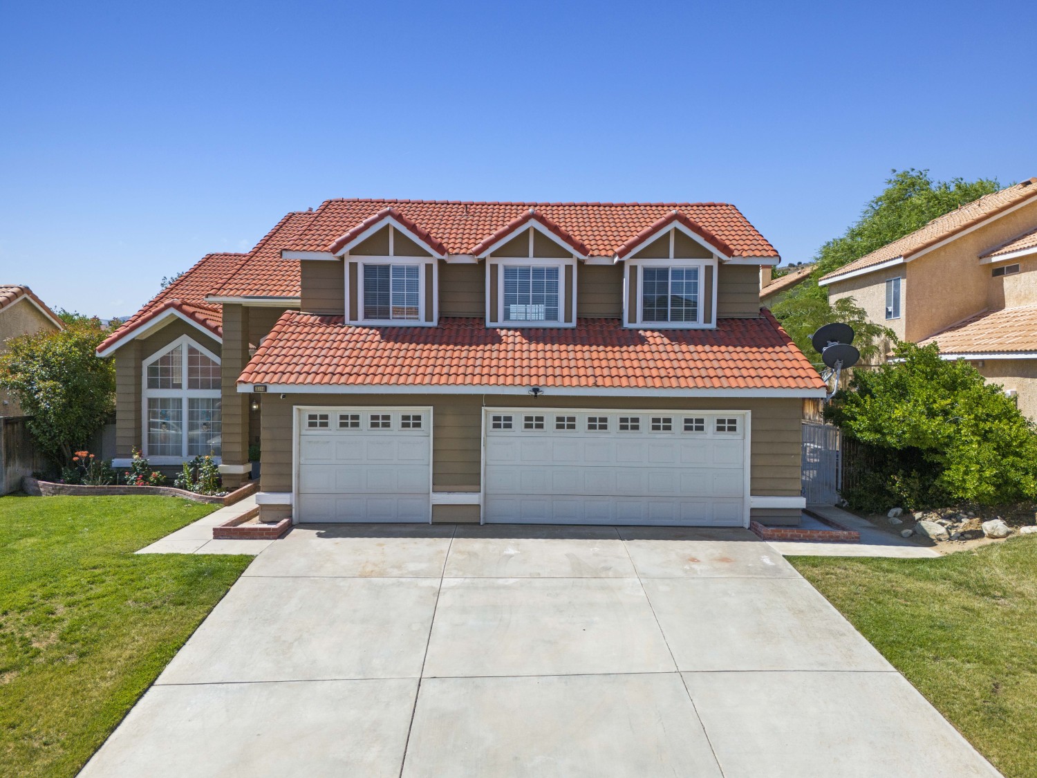 Elfyer - Palmdale, CA House - For Sale