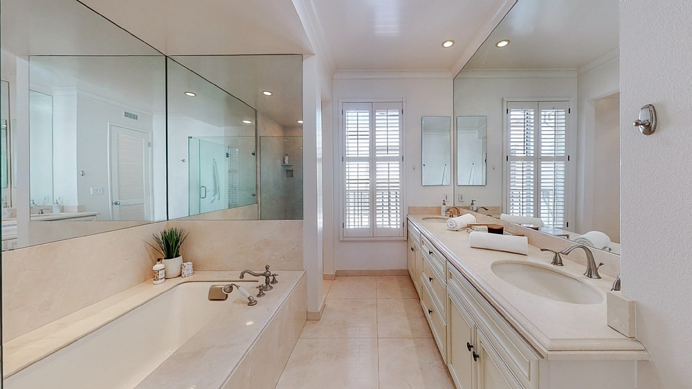 Elfyer - Encino, CA House - For Sale