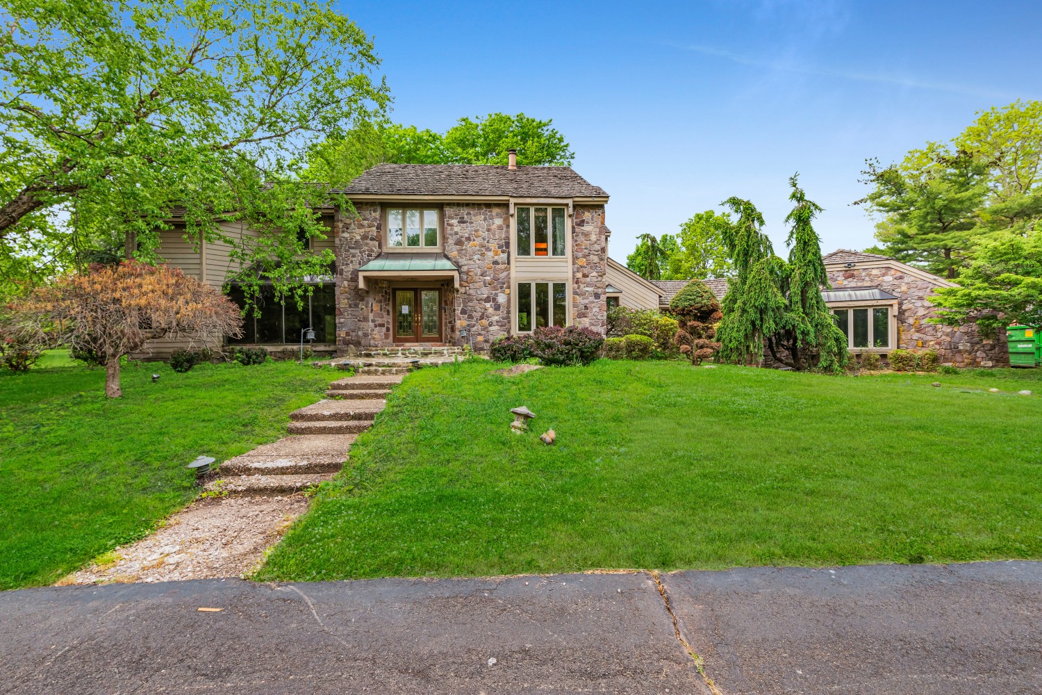 Elfyer - Newtown, PA House - For Sale