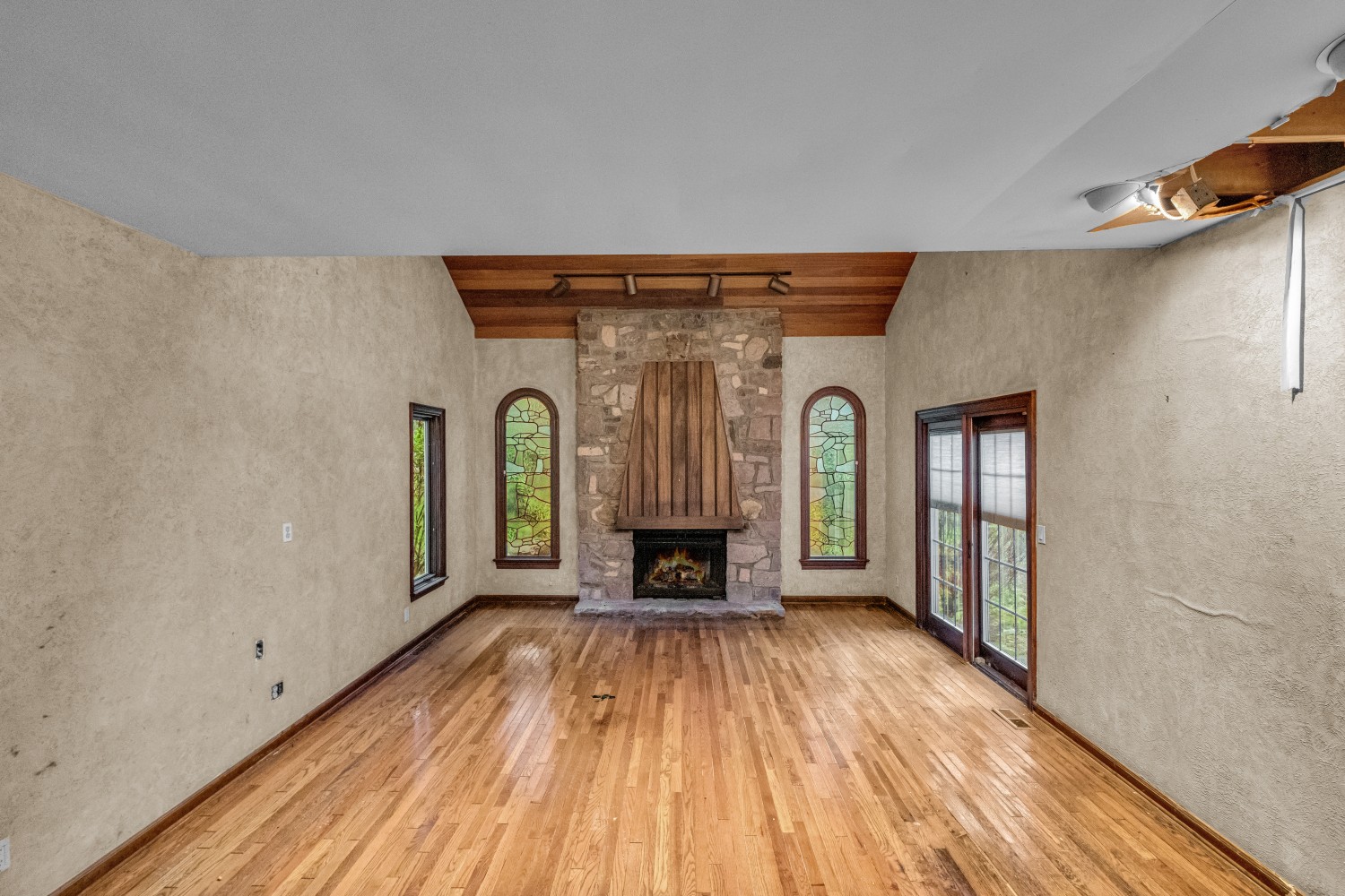 Elfyer - Newtown, PA House - For Sale