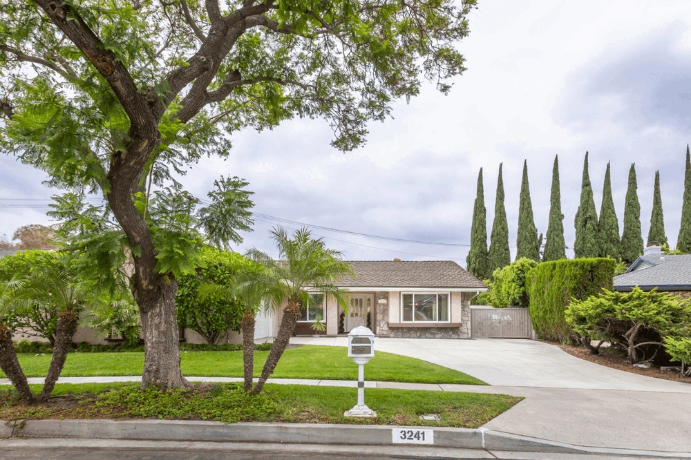 3241 LA Travesia Dr