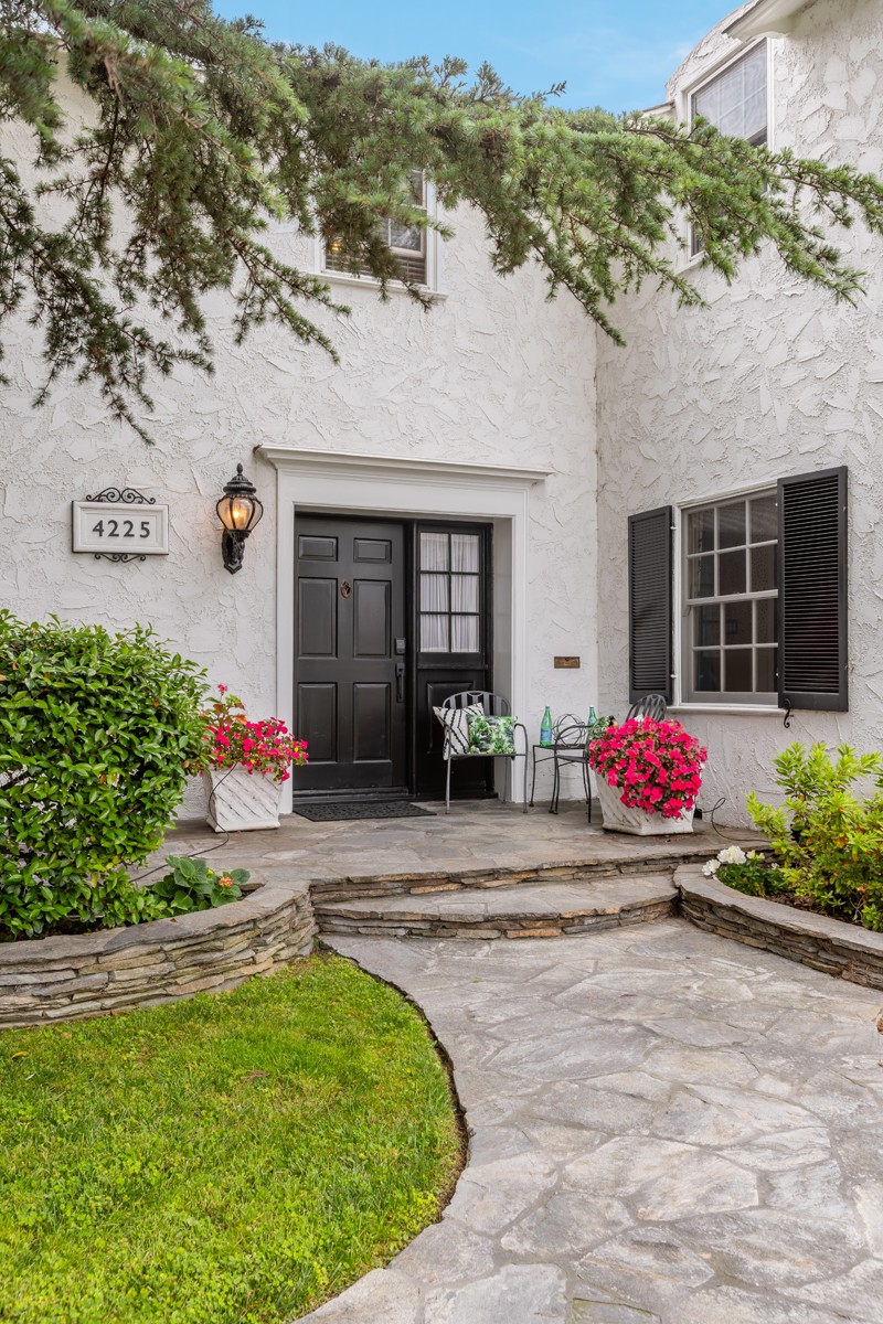 Elfyer - Long Beach, CA House - For Sale